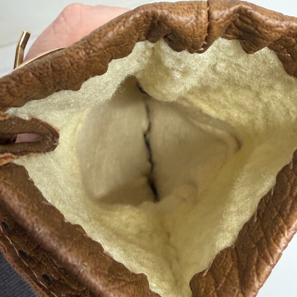 Vintage Women's Faux Leather Vinyl Textured Buckle Strap Gloves - Picture 5 of 6